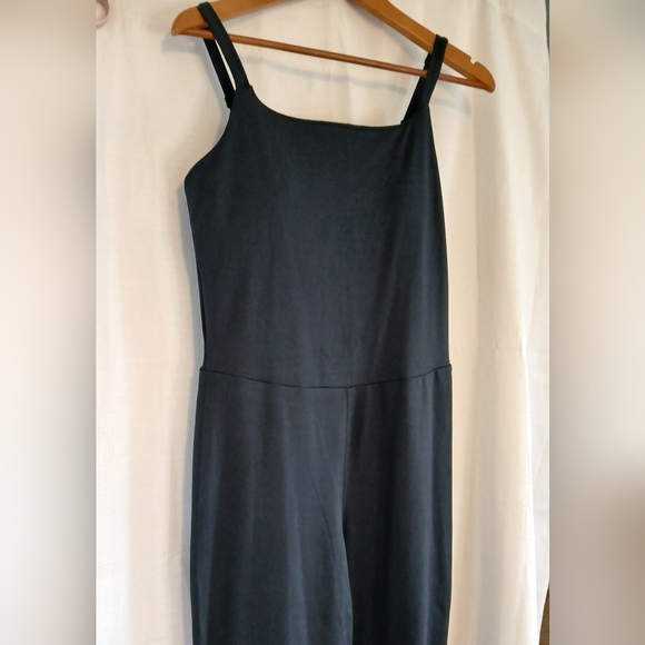 Jessica Simpson active romper - Picture 2 of 4